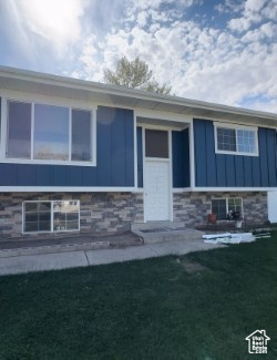 6871 W 3800 SOUTH, West Valley City, Utah 84128, 4 Bedrooms Bedrooms, ,2 BathroomsBathrooms,Residential,Single Family Residence,6871 W 3800 SOUTH,2033460