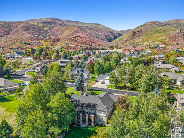 Mountain views with quick access to bike, hike and off road trails.