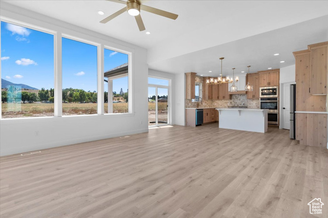 Photo 2 for MLS #2033979 at 440 E Sabra Way #108