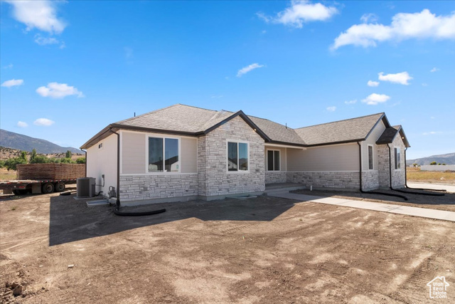 Photo 37 for MLS #2033979 at 440 E Sabra Way #108