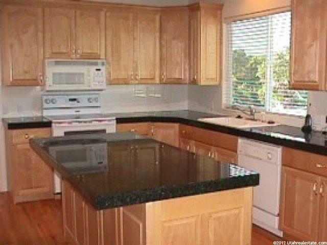 2606 Chalet Cir, Sandy, UT 84093 — photo 2