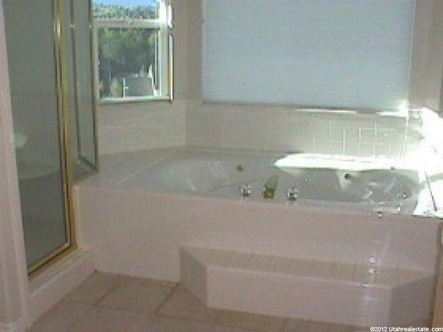 2606 Chalet Cir, Sandy, UT 84093 — photo 4