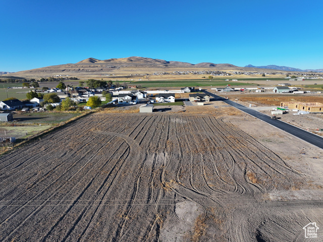 Bird's eye view featuring a mountain view