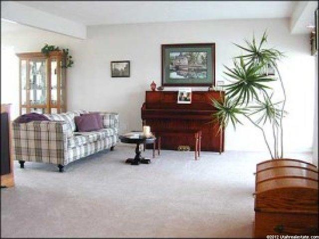 12016 Lampton Cv, Riverton, UT 84065 — photo 2