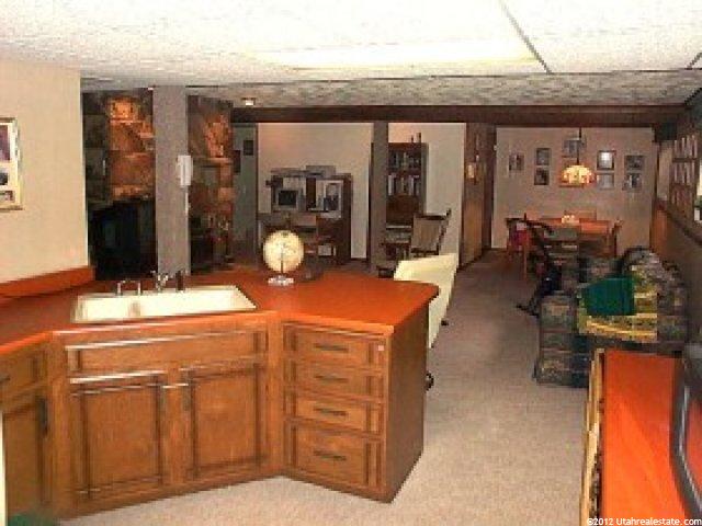 8067 S 1715 E, Sandy, UT 84093 — photo 4
