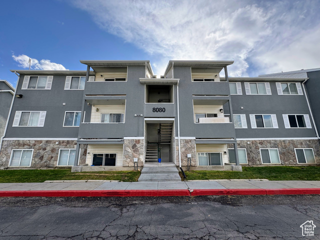 8080 COPPERFIELD PL PL #32, Magna UT 84044