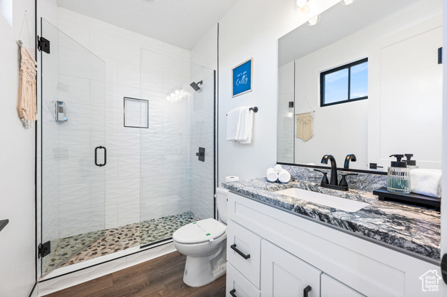 Photo 26 for MLS #2052372 at 1547 S Regent Rd
