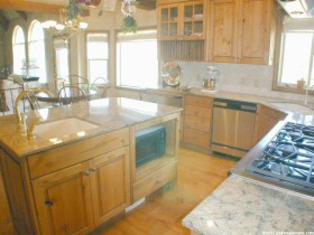 2 Eaglewood Ln, Sandy, UT 84092 — photo 6