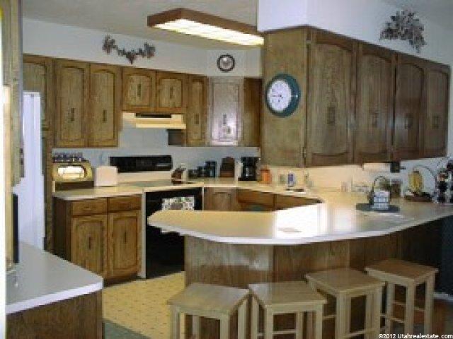 1027 Kimberly Dr, Layton, UT 84040 — photo 5