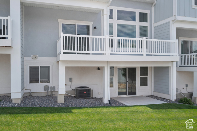 Photo 4 for MLS #2052903 at 9781 N Aaron Ave #207