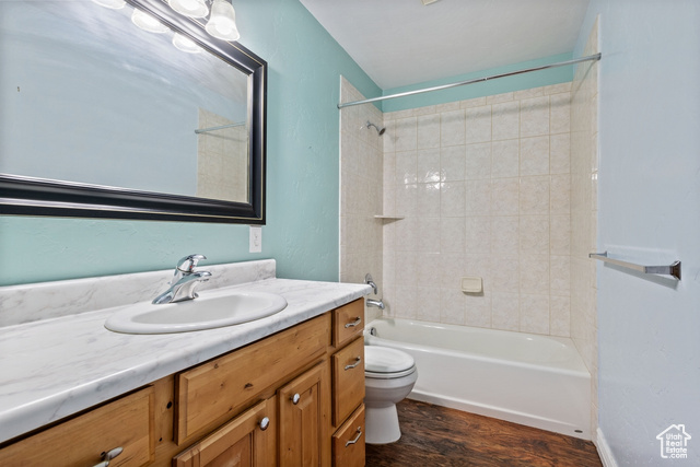 Photo 16 for MLS #2053134 at 346 W Durfee St
