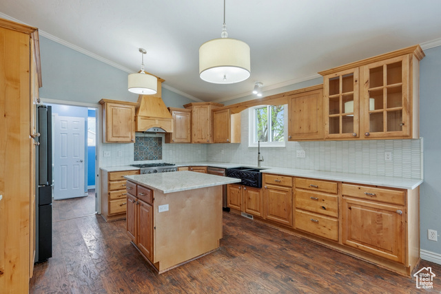 Photo 19 for MLS #2053134 at 346 W Durfee St