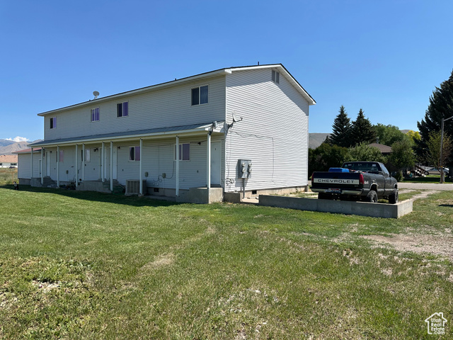 Photo 7 for MLS #2053609 at 555 N 9th St