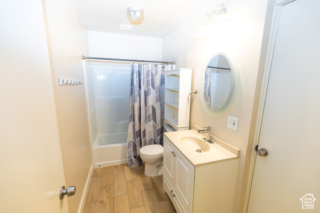 Photo 17 for MLS #2054085 at 428 S 300 East