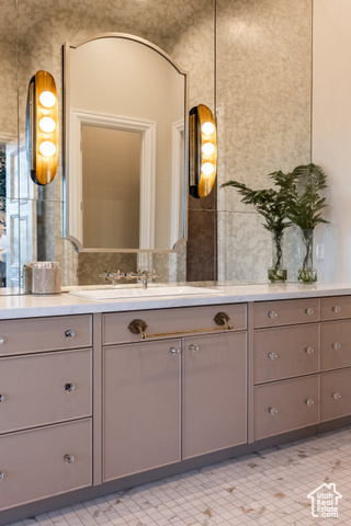 Photo 112 for MLS #2054322 at 1515 E Bluff Point Dr