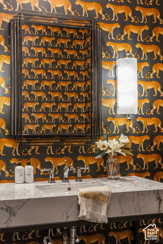 Photo 126 for MLS #2054322 at 1515 E Bluff Point Dr