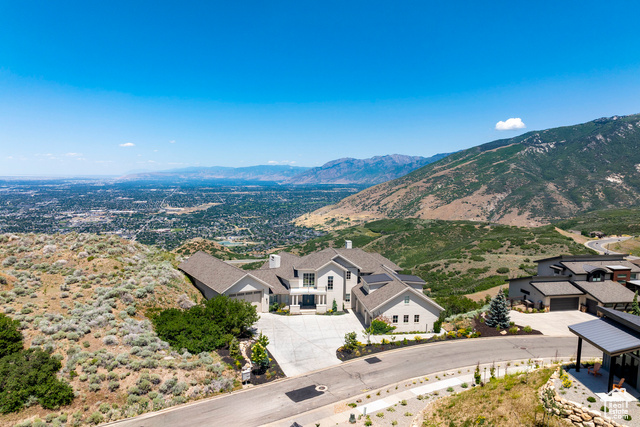 Photo 138 for MLS #2054322 at 1515 E Bluff Point Dr