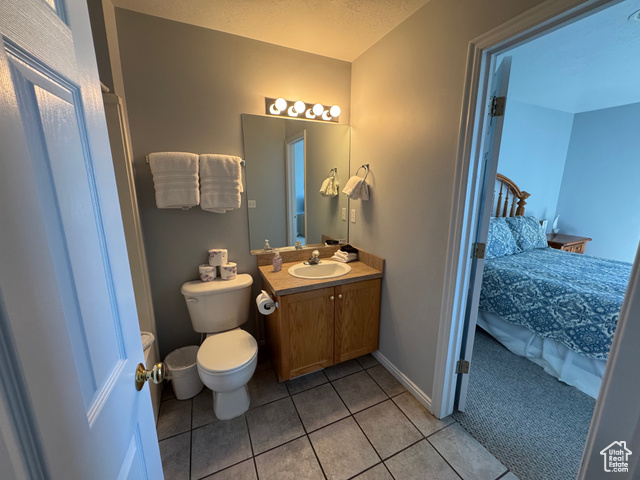 Photo 23 for MLS #2054488 at 890 N Newberg Pl #3