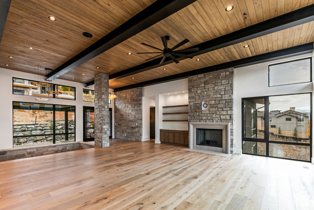 Photo 5 for MLS #2054662 at 688 E Longview Dr