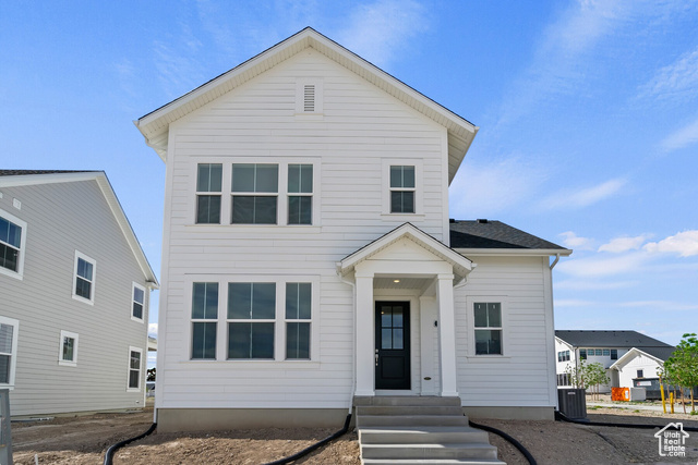 833 W HALVORSEN PKWY, Saratoga Springs UT 84045