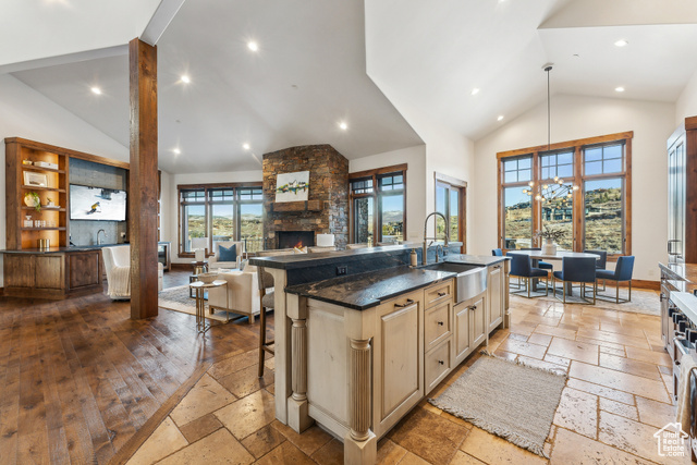 Photo 7 for MLS #2055691 at 3058 E Wapiti Rd
