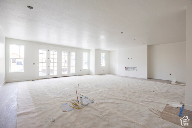 Photo 4 for MLS #2055719 at 6048 N Fairview Rd #220