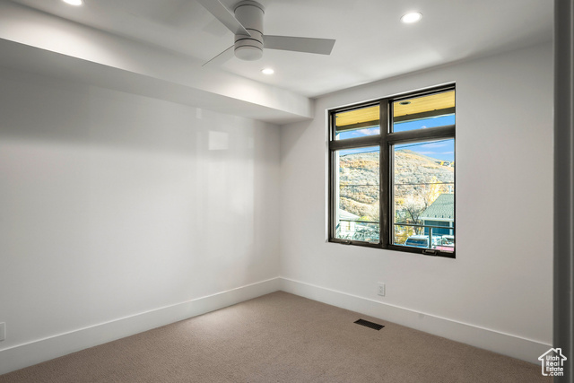 Photo 15 for MLS #2055752 at 455 Woodside Ave