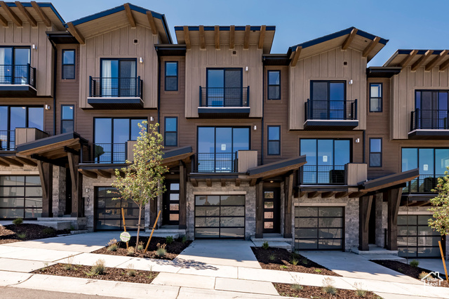 MLS #2055814 - 2079 W Pinnacle Ln #H-3