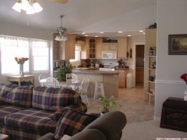 1526 Troon Dr, Syracuse, UT 84075 — photo 2