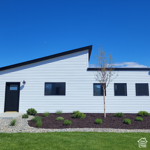 Photo 30 for MLS #2056130 at 15 S 400 West