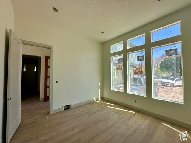 Photo 8 for MLS #2056272 at 3094 S 2300 East