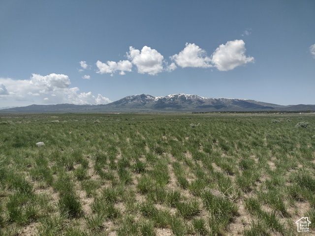 Mountain view with a rural view