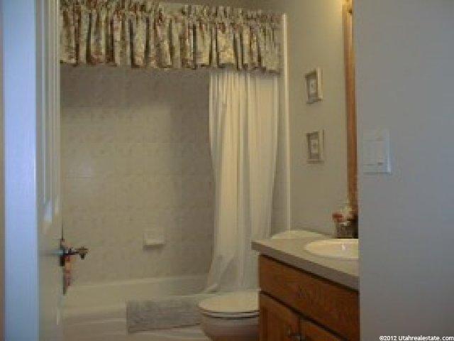 879 W 3050 S, Syracuse, UT 84075 — photo 4