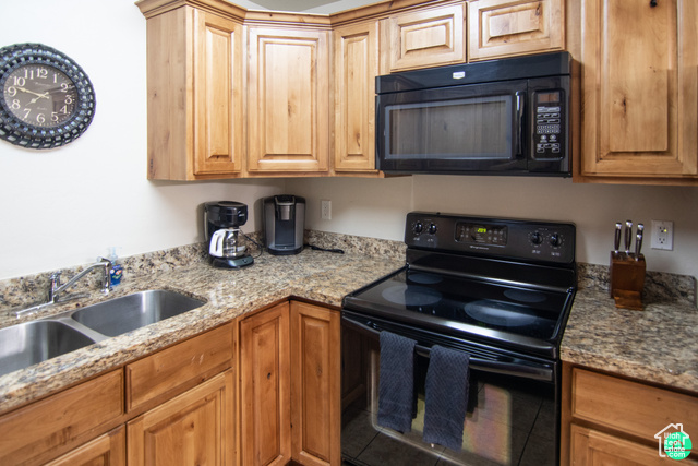 Photo 8 for MLS #2057009 at 2511 Redcliff Rd #1D