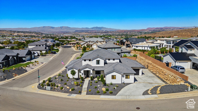 Bird's eye view with a mountain view