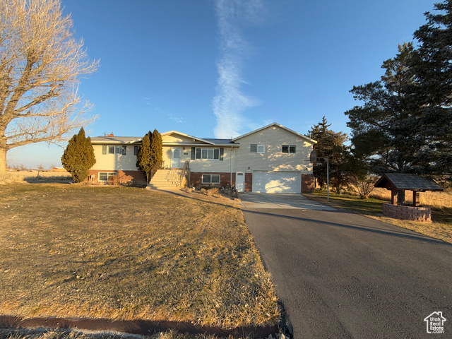 View of front of house featuring a garage