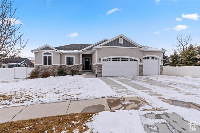 5 bed/3 bath home with 3 car garage