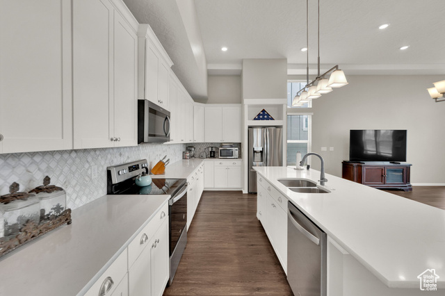 Photo 9 - 6189 W Lake Ave, South Jordan UT 84009