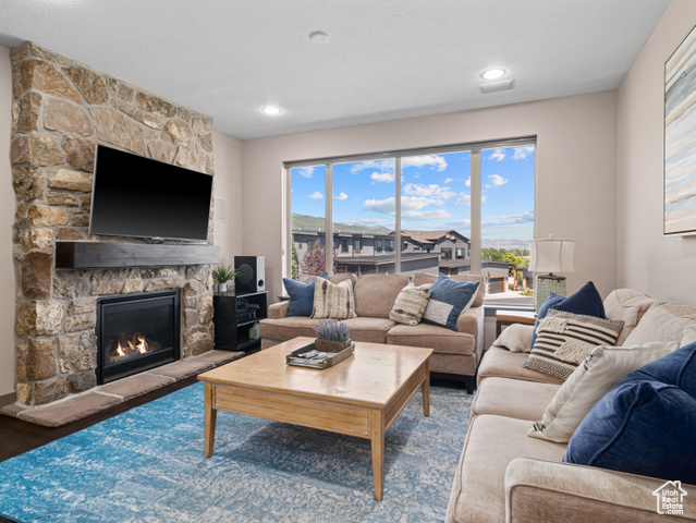 Photo 19 for MLS #2059435 at 819 S Edgewater Ct #9