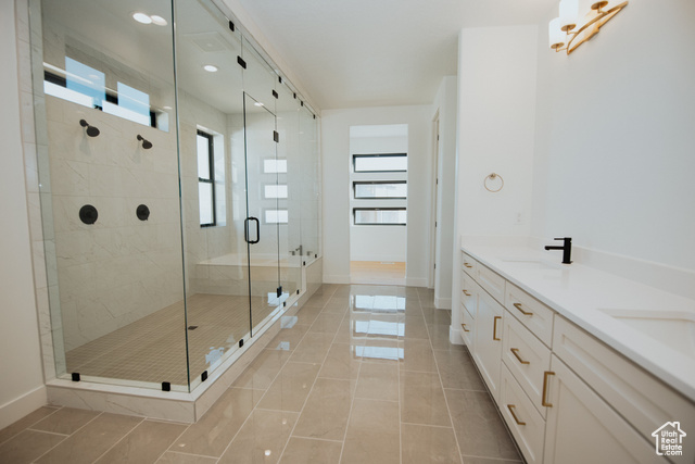 Photo 6 for MLS #2060061 at 256 E Bardsley Way #63