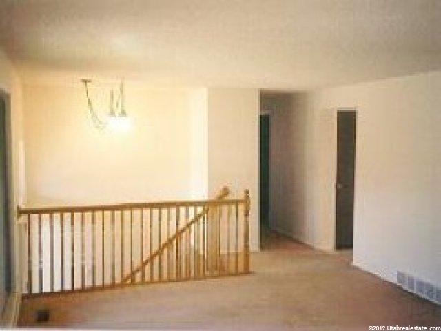 1823 Crescent View Dr, Sandy, UT 84092 — photo 2