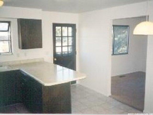 1823 Crescent View Dr, Sandy, UT 84092 — photo 4