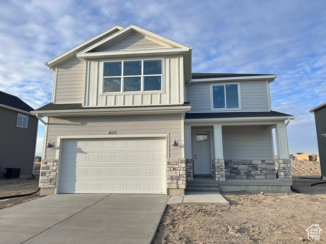 Only 3 homes left in Silver Lake! This home sits on a .14 acre lot. It comes with front and side yard landscaping, a builder warranty, and a blue tape walk through. It is now completed and ready for a quick move in. Don't miss your chance for a brand new home in beautiful Silver Lake community!