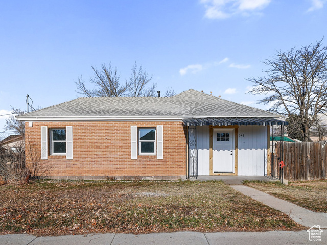 This beautiful home features 2 spacious bedrooms and 2 bathrooms, including a master bedroom with a walk-in closet. It also offers a large private backyard, perfect for relaxing or entertaining. Recently remodeled, it includes all-new plumbing and electrical systems. The property has passed all city inspections Don't miss out on the opportunity to own this incredible property!