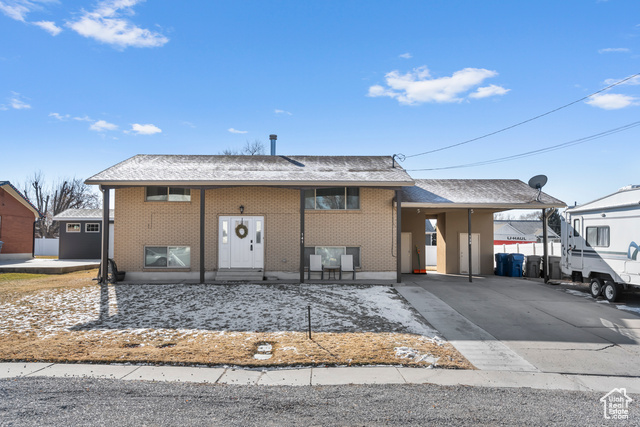 Don't miss this rare opportunity to own a fully updated duplex in the heart of American Fork. Both units have been beautifully upgraded over the past six years, including a new roof, remodeled kitchens, updated flooring, new HVAC systems, and modern appliances. Additionally, both water heaters were replaced just a year ago. This is a fantastic chance for an owner-occupant looking for rental income potential. Great location, near plenty of shopping, dinning and convenient freeway access. Square footage from county record, Buyer to verify all info.