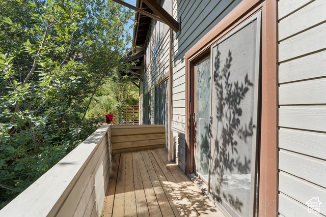 Photo 19 for MLS #2060736 at 658 Rossie Dr #3