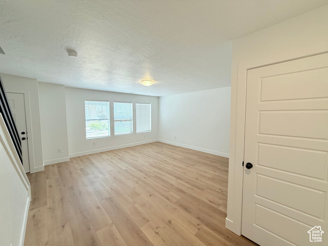 Photo 18 for MLS #2060797 at 139 E Abbeville Ct