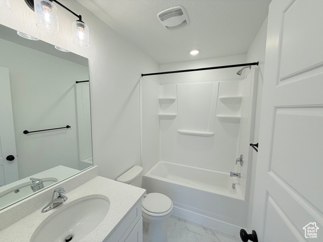 Photo 34 for MLS #2060797 at 139 E Abbeville Ct