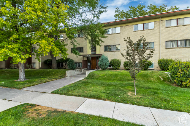 636 N. OAKLEY ST #105, Salt Lake City UT 84116