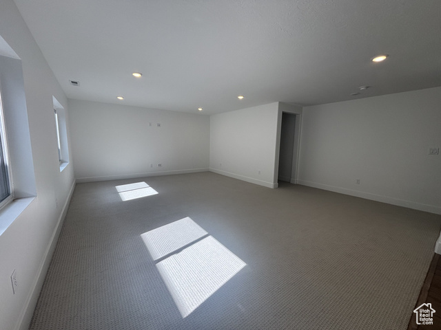 Photo 11 for MLS #2060883 at 421 E Rimrock Ln #21